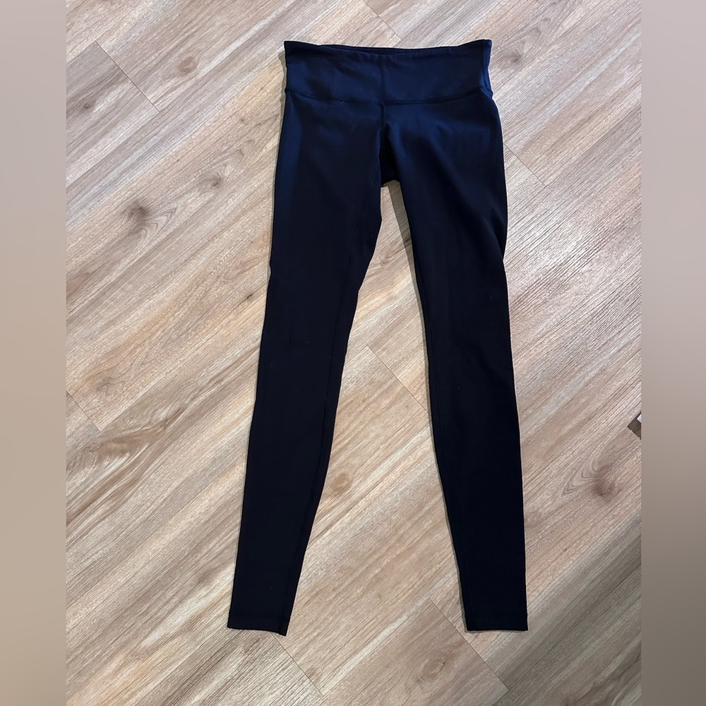 Lululemon Black mid rise wunder under leggings
